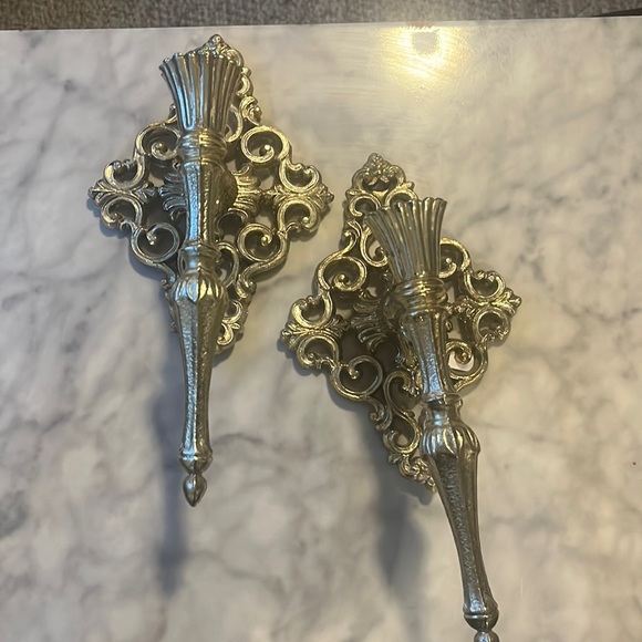 Vintage Gold Tone Ornate metal Hollywood Regency wall Hanging pair candlestick - Picture 1 of 10